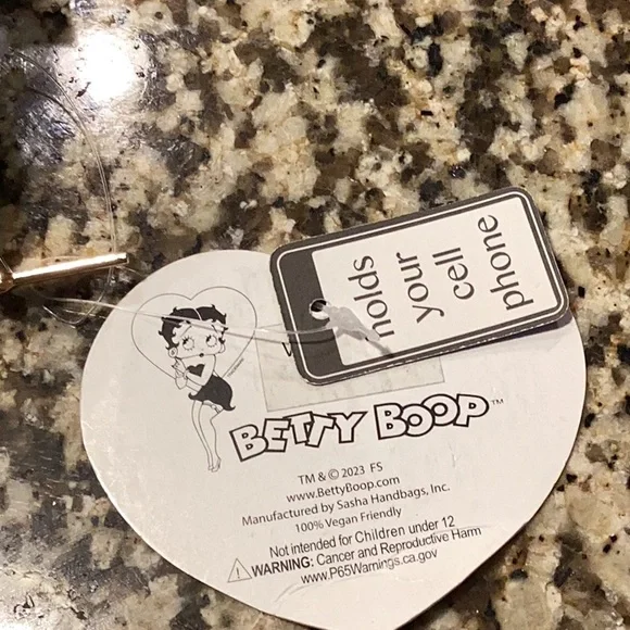 NEW BETTY BOOP WRISTLET - Picture 4 of 4